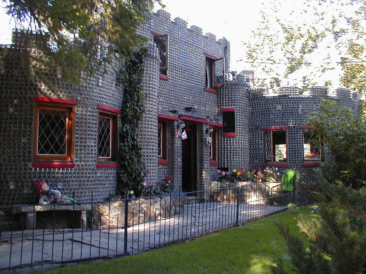 glass-house-nelson-kootenay-lake-tourism